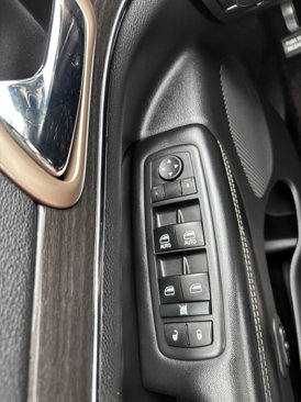 Used 2017 Jeep Grand Cherokee Limited image 30