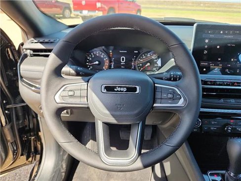 New 2025 Jeep Compass Latitude w/ Altitude Special Edition image 16