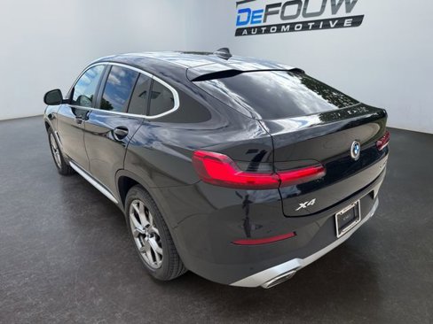 Used 2025 BMW X4 xDrive30i image 18
