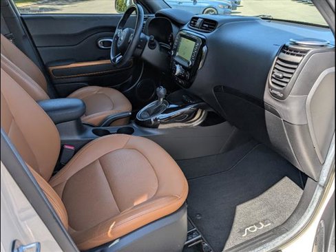 Used 2015 Kia Soul ! w/ Sun & Sound Package image 17