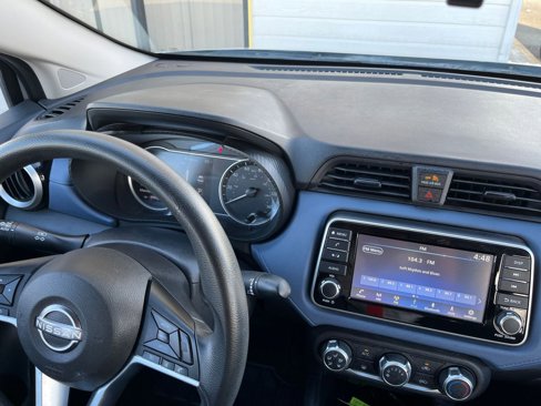 Used 2023 Nissan Versa SV image 32