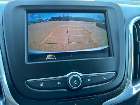 Used 2023 Chevrolet Equinox LT image 25