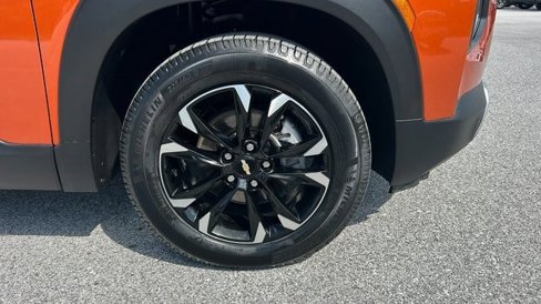 Certified 2023 Chevrolet TrailBlazer LT w/ Convenience Package image 9