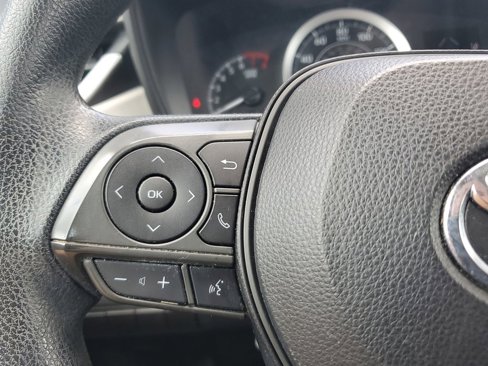 Used 2020 Toyota Corolla LE image 33