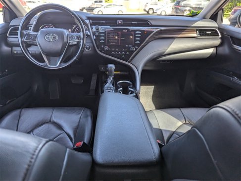 Used 2019 Toyota Camry XLE image 5