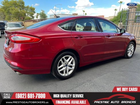 Used 2016 Ford Fusion SE image 10
