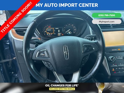 Used 2017 Lincoln MKC Select image 9