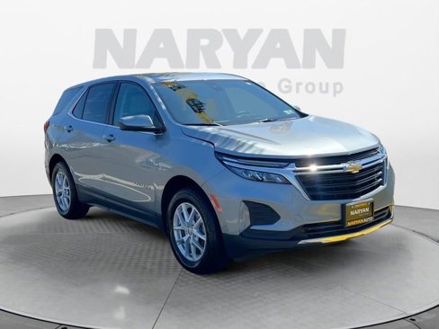 Used 2023 Chevrolet Equinox LT image 1