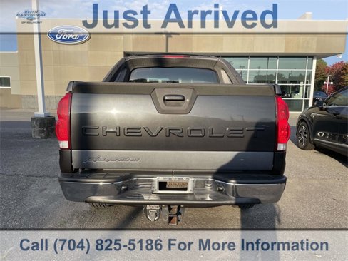 Used 2005 Chevrolet Avalanche Z71 w/ Sun And Sound Package image 5
