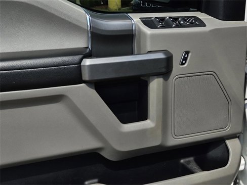 Used 2019 Ford F150 XLT w/ Equipment Group 302A Luxury image 21