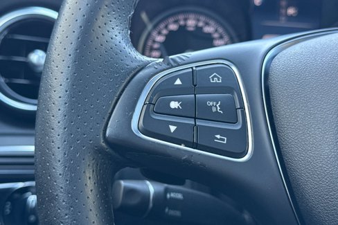 Used 2018 Mercedes-Benz C 300 Sedan image 28