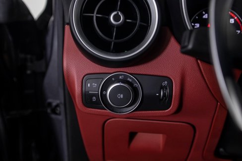 Used 2020 Alfa Romeo Stelvio Ti Sport image 34