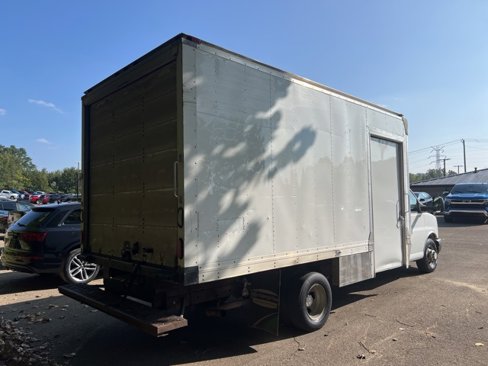 Used 2013 Chevrolet Express 3500 Extended image 4