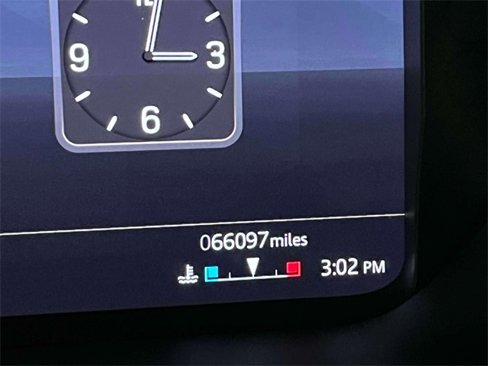 Used 2020 Land Rover Defender 110 First Edition image 45