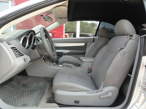 Used 2008 Chrysler Sebring Touring image 8