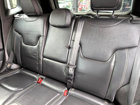 Used 2017 Jeep Renegade Limited w/ Advanced Technology Group image 7