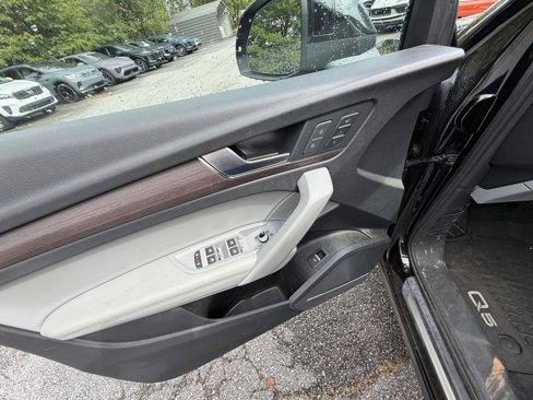 Certified 2021 Audi Q5 Prestige w/ Prestige Package image 32