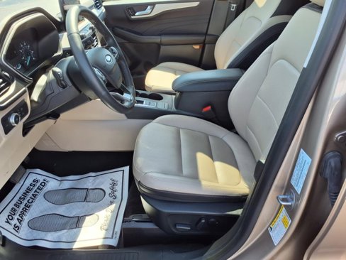 Used 2021 Ford Escape SEL image 14