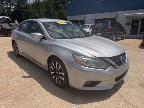Used 2017 Nissan Altima 2.5 SV image 3