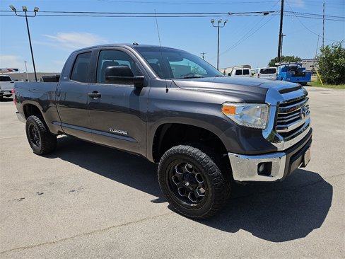 Used 2017 Toyota Tundra SR5 image 10
