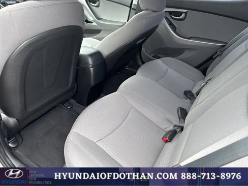 Used 2016 Hyundai Elantra SE image 12