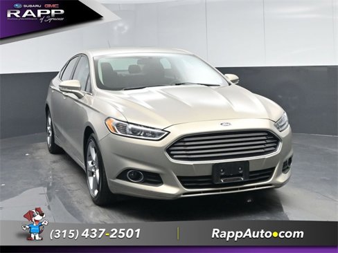 Used 2015 Ford Fusion SE w/ Equipment Group 201A image 2