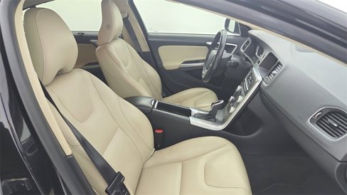 Used 2018 Volvo S60 T5 Inscription w/ Technology Package image 34