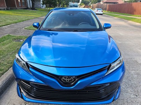 Used 2019 Toyota Camry L image 1