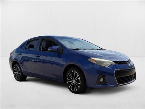 Used 2014 Toyota Corolla S image 3