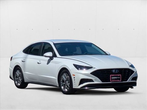 Used 2023 Hyundai Sonata SEL image 3