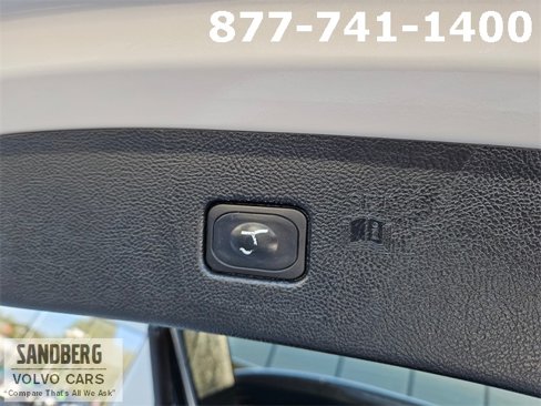 Used 2016 Ford Edge Titanium w/ Technology Package image 12