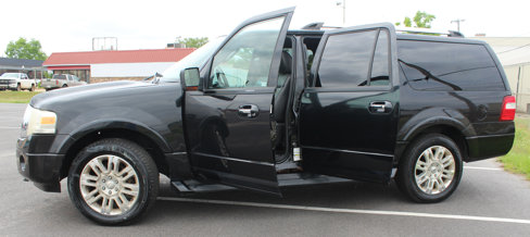 Used 2011 Ford Expedition EL Limited image 4