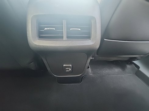 Certified 2024 GMC Terrain SLE image 21
