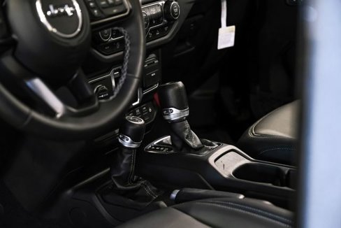 Used 2024 Jeep Wrangler Unlimited Sport image 59