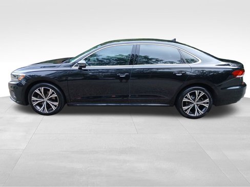 Certified 2020 Volkswagen Passat 2.0T SEL image 2