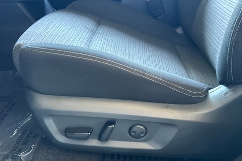 Used 2023 Nissan Rogue SV image 17