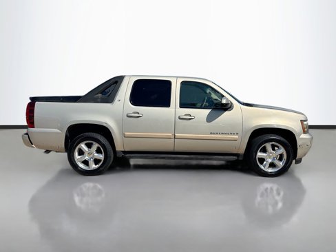 Used 2009 Chevrolet Avalanche LT w/ Convenience Package #1 image 4