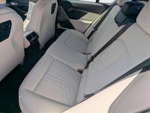 New 2026 BMW i5 eDrive40 w/ M Sport Package image 15