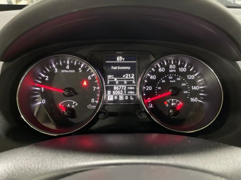 Used 2014 Nissan Rogue S image 20