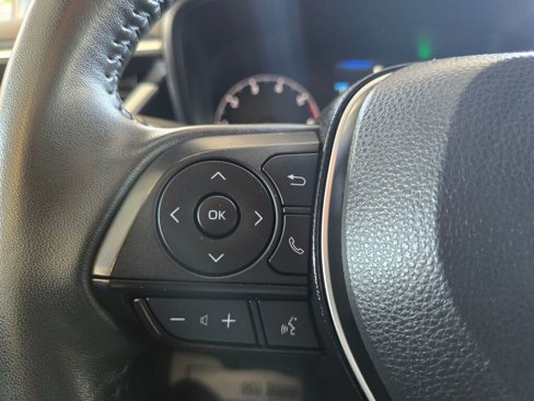 Used 2024 Toyota Corolla SE w/ SE Package image 18