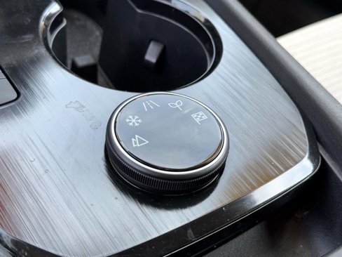 Certified 2023 Nissan Rogue SV image 33