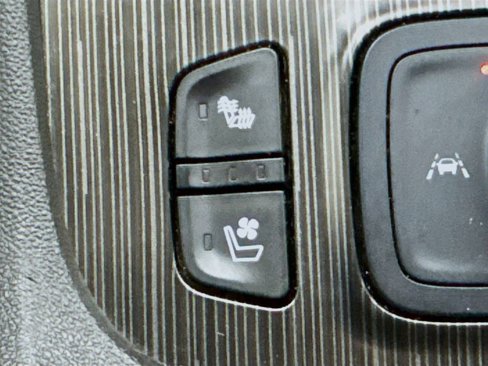 Used 2021 GMC Acadia SLT w/ Elevation Edition image 21