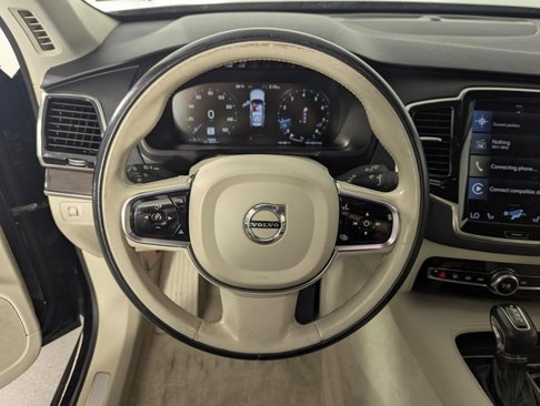 Used 2016 Volvo XC90 T6 Momentum w/ Momentum Plus Package image 13
