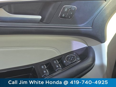 Used 2018 Ford Edge Titanium w/ Technology Package image 26