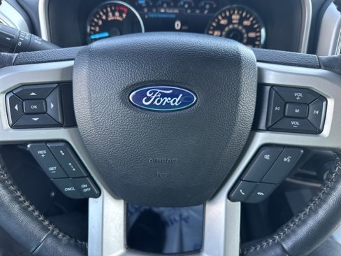 Used 2018 Ford F150 Lariat w/ Equipment Group 502A Luxury image 11