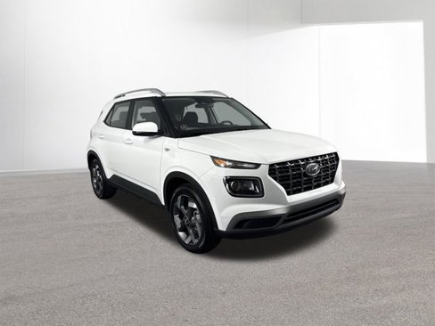 New 2025 Hyundai Venue SEL image 11
