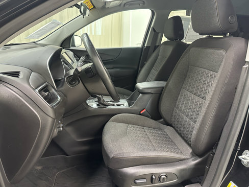 Certified 2024 Chevrolet Equinox LT w/ LPO, Floor Liner Package image 26