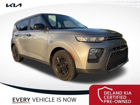 Certified 2022 Kia Soul S image 1