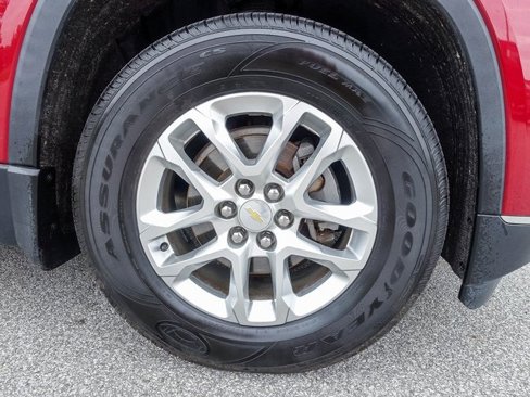 Used 2020 Chevrolet Traverse LT image 31