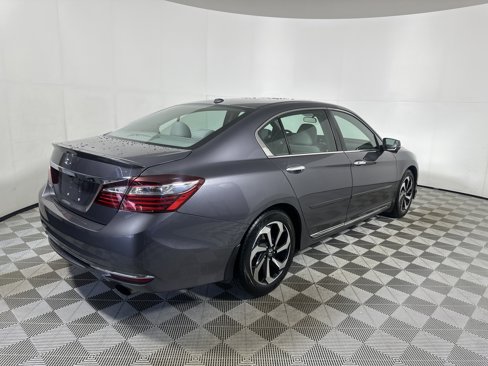 Used 2016 Honda Accord EX image 7